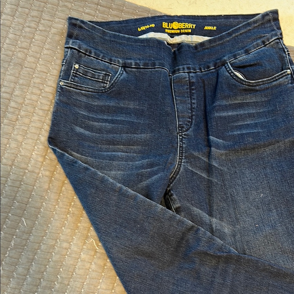 Women's Dark Blue Skinny Jeans